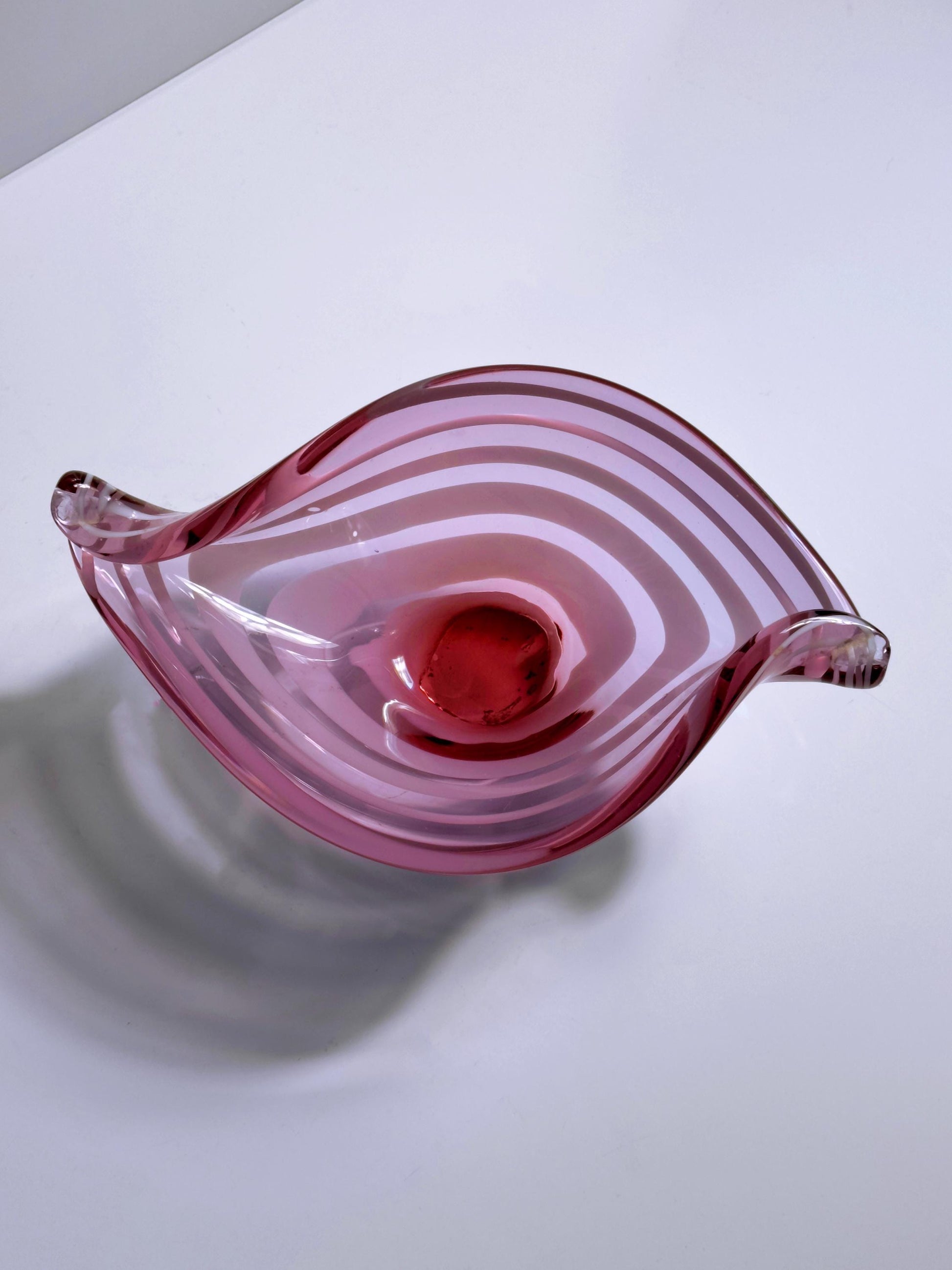 Vintage Schale Alexandrit von unbekannt für Murano Glas mit Streifen, Neodym, 1970er