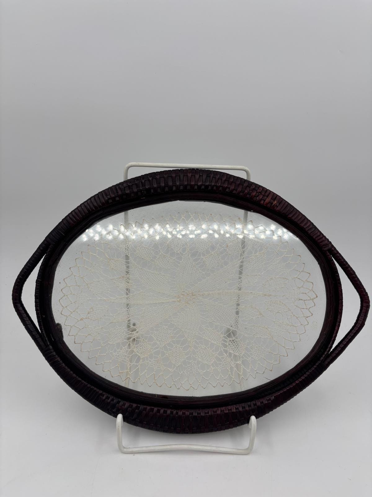 Vintage Tablett mit Glas und Häkeldeckchen ca. 30 cm