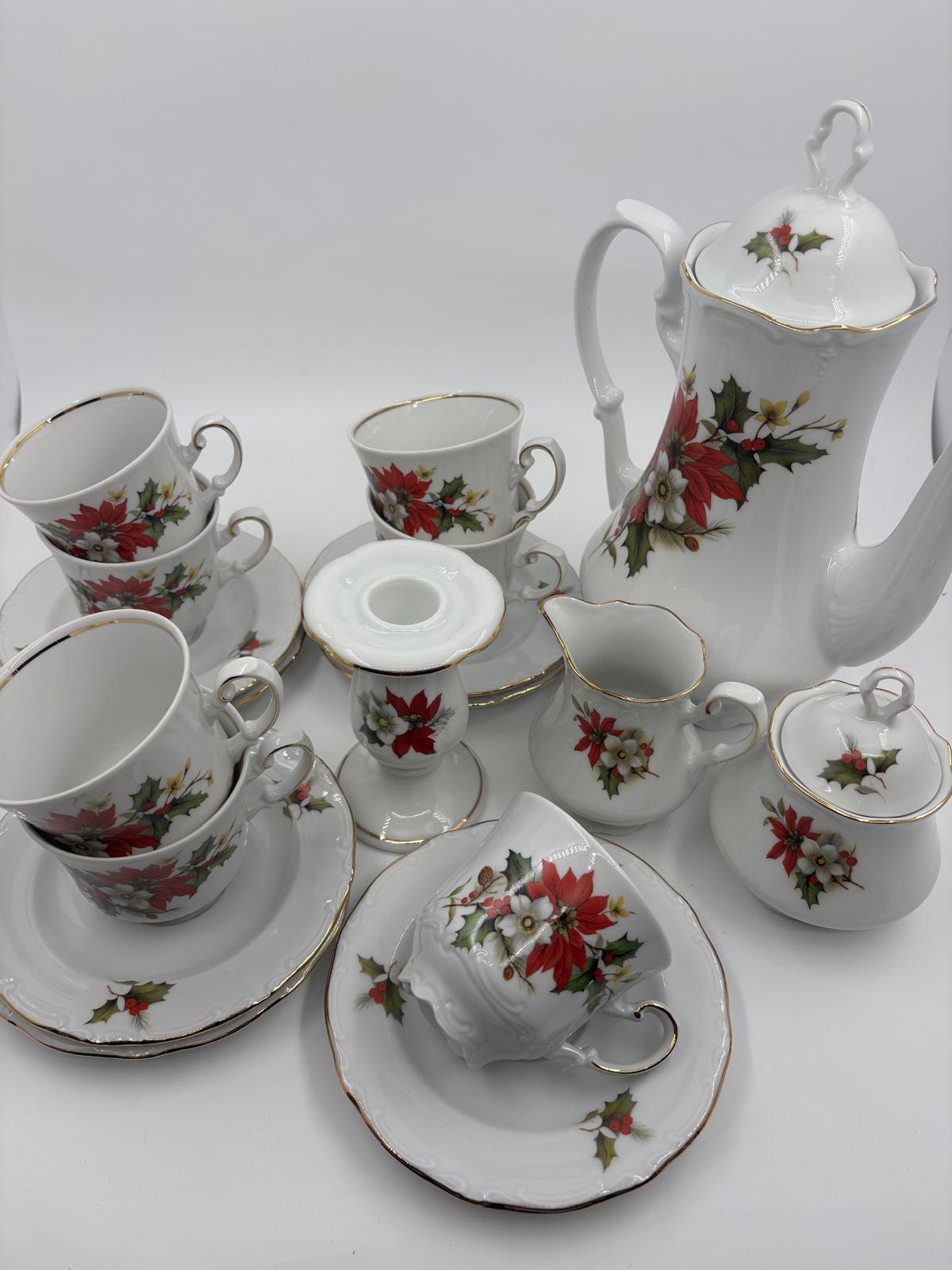 Vintage Tasse Set Weihnachts-Porzellan von Johann Seltmann Winterdekor 18-teilig