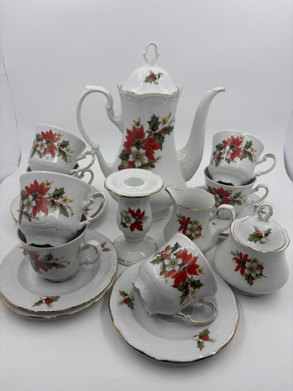 Vintage Tasse Set Weihnachts-Porzellan von Johann Seltmann Winterdekor 18-teilig