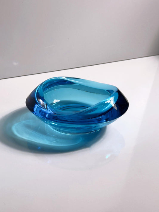 Vintage Aschenbecher von Rudolf Jurnikl für Sklo Union Azur Blau