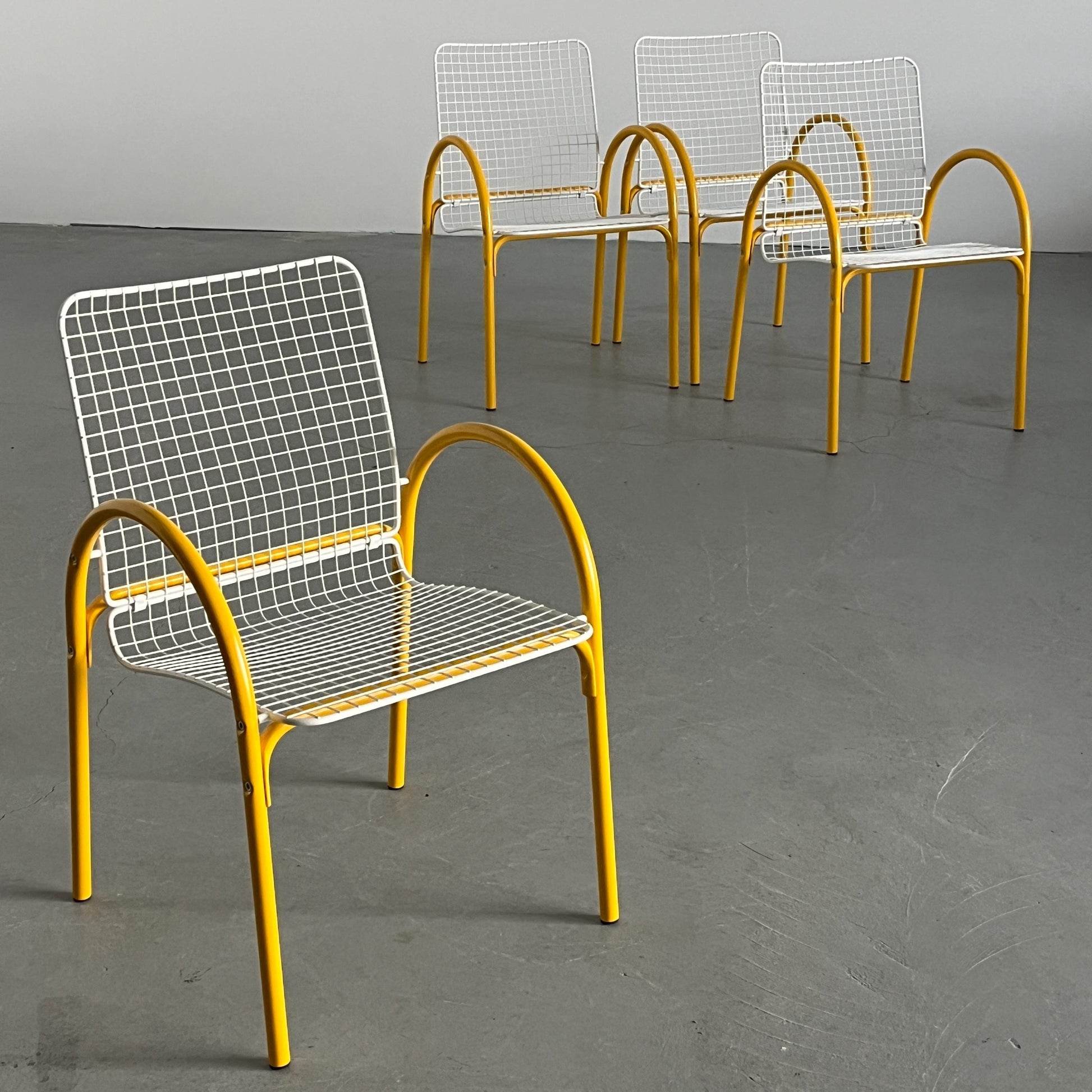 Vintage Gartenstuhl Set von 4 von EMU, Italien, gelb und weiß, 1980er