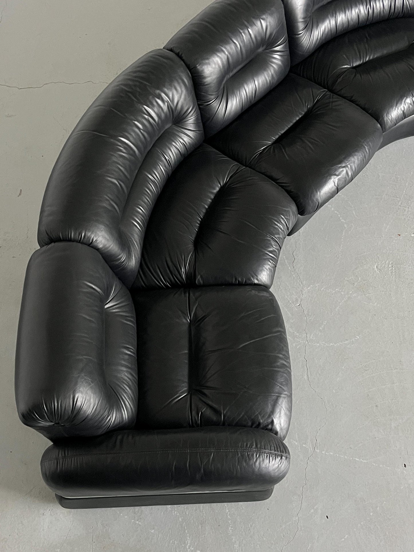 Vintage Sofa Set von 5 Modulen, italienisch, schwarz, 1970er, gebogener Chromrahmen