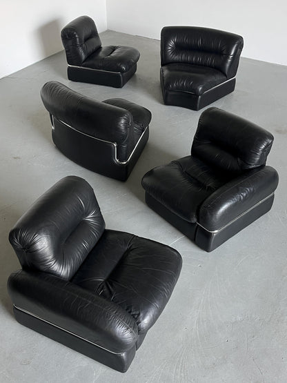 Vintage Sofa Set von 5 Modulen, italienisch, schwarz, 1970er, gebogener Chromrahmen