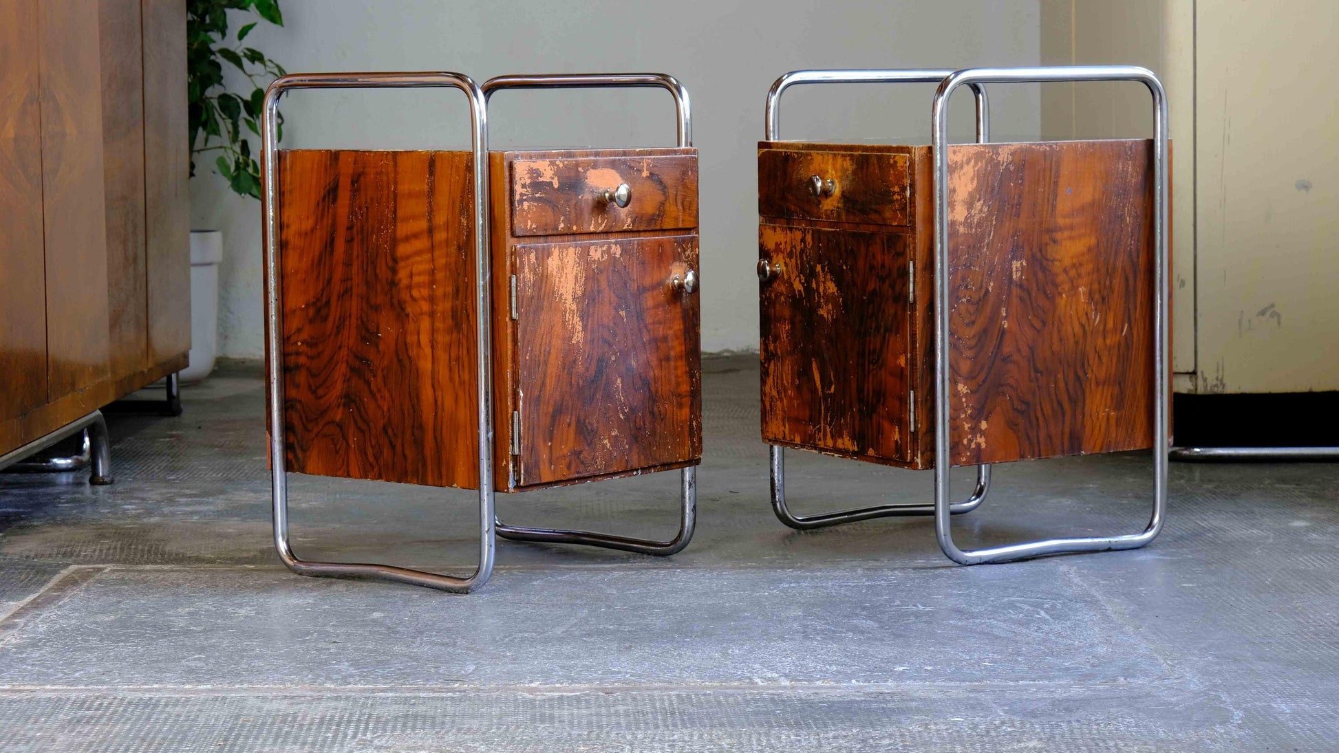 Vintage Nachttisch Set von 2 Bauhaus von unbekannt für unbekannt mit Schublade und Glasplatte