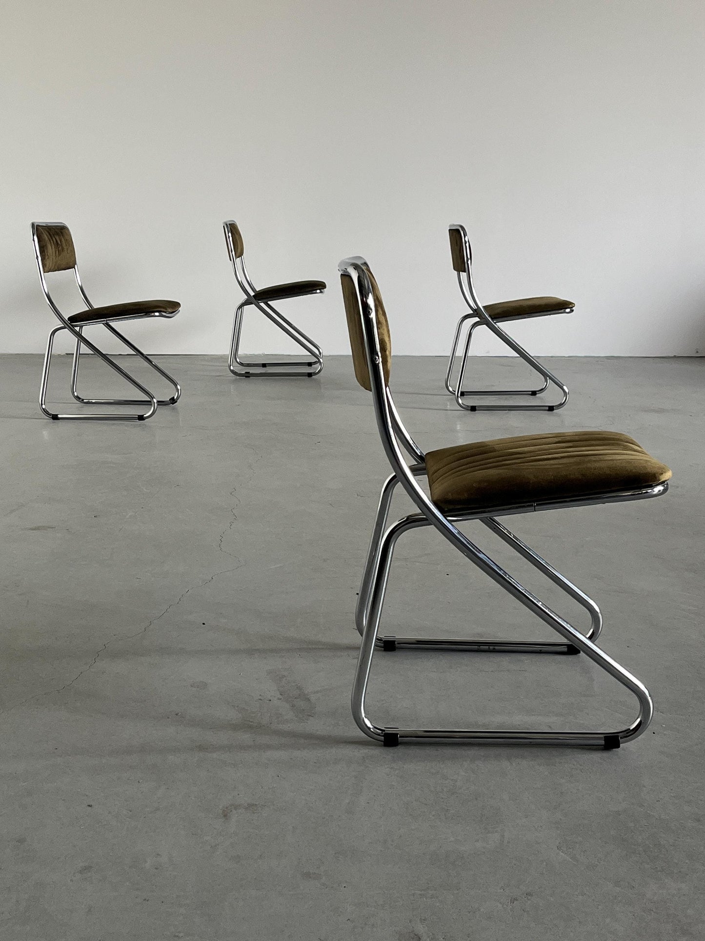 Vintage Freischwinger Esszimmerstuhl in Grün von 1970er Jahre, pro Stück, Italien