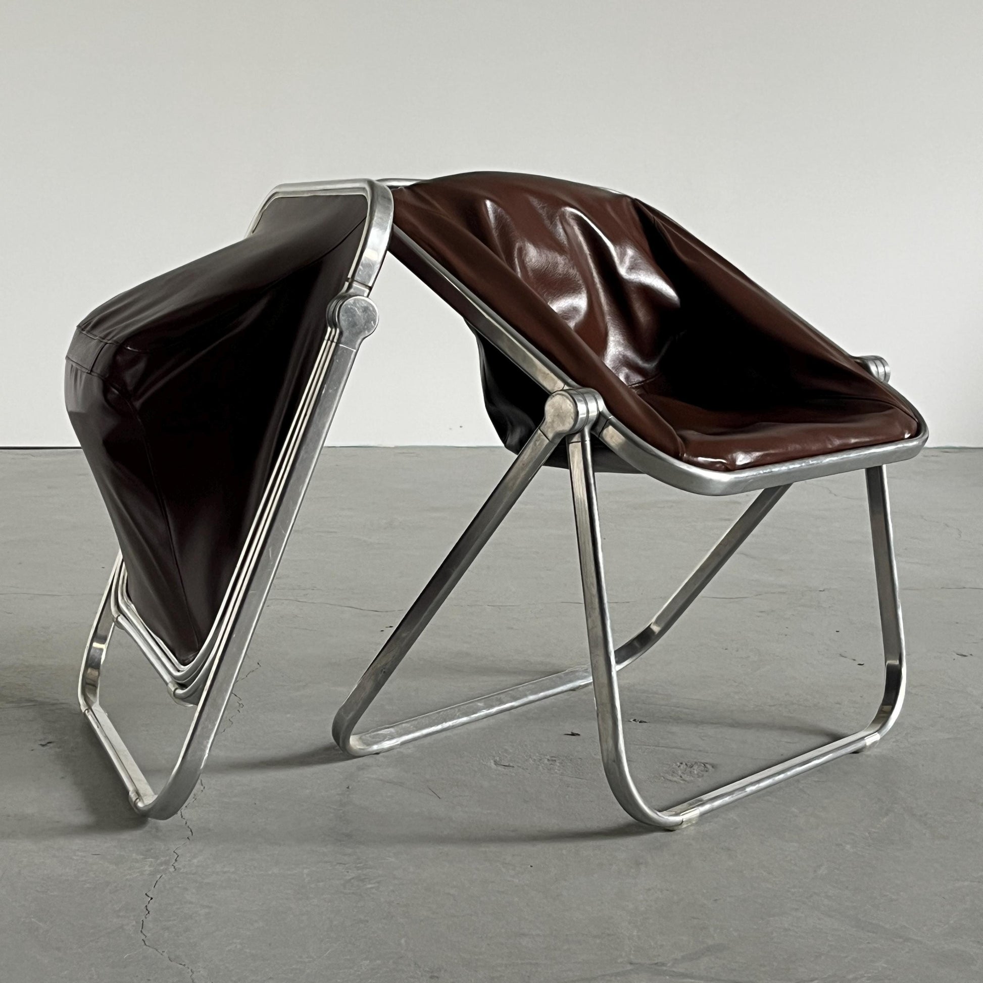 Vintage Klappstuhl Plona von Giancarlo Piretti für Anonima Castelli, Set von 2, braun