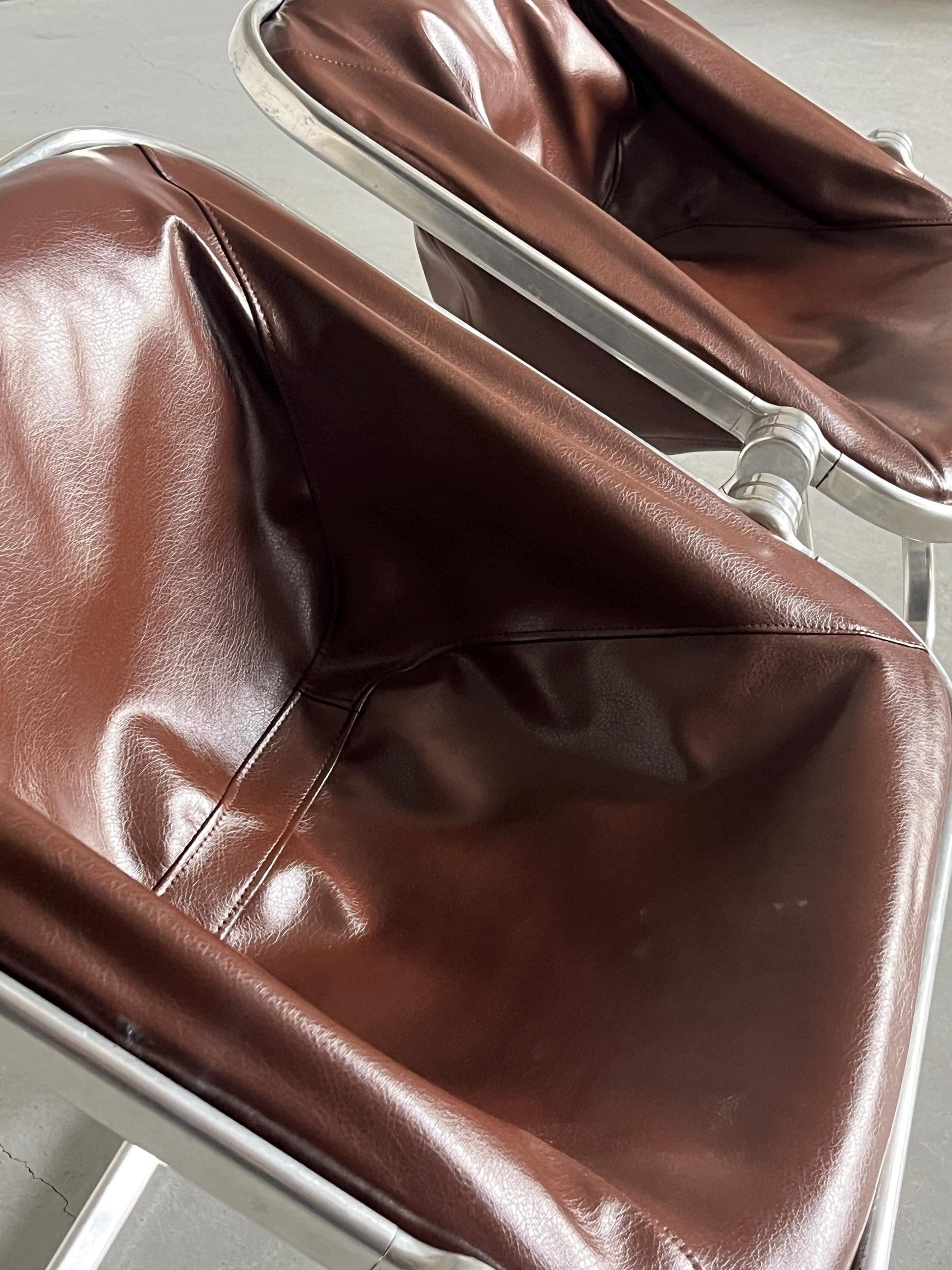 Vintage Klappstuhl Plona von Giancarlo Piretti für Anonima Castelli, Set von 2, braun