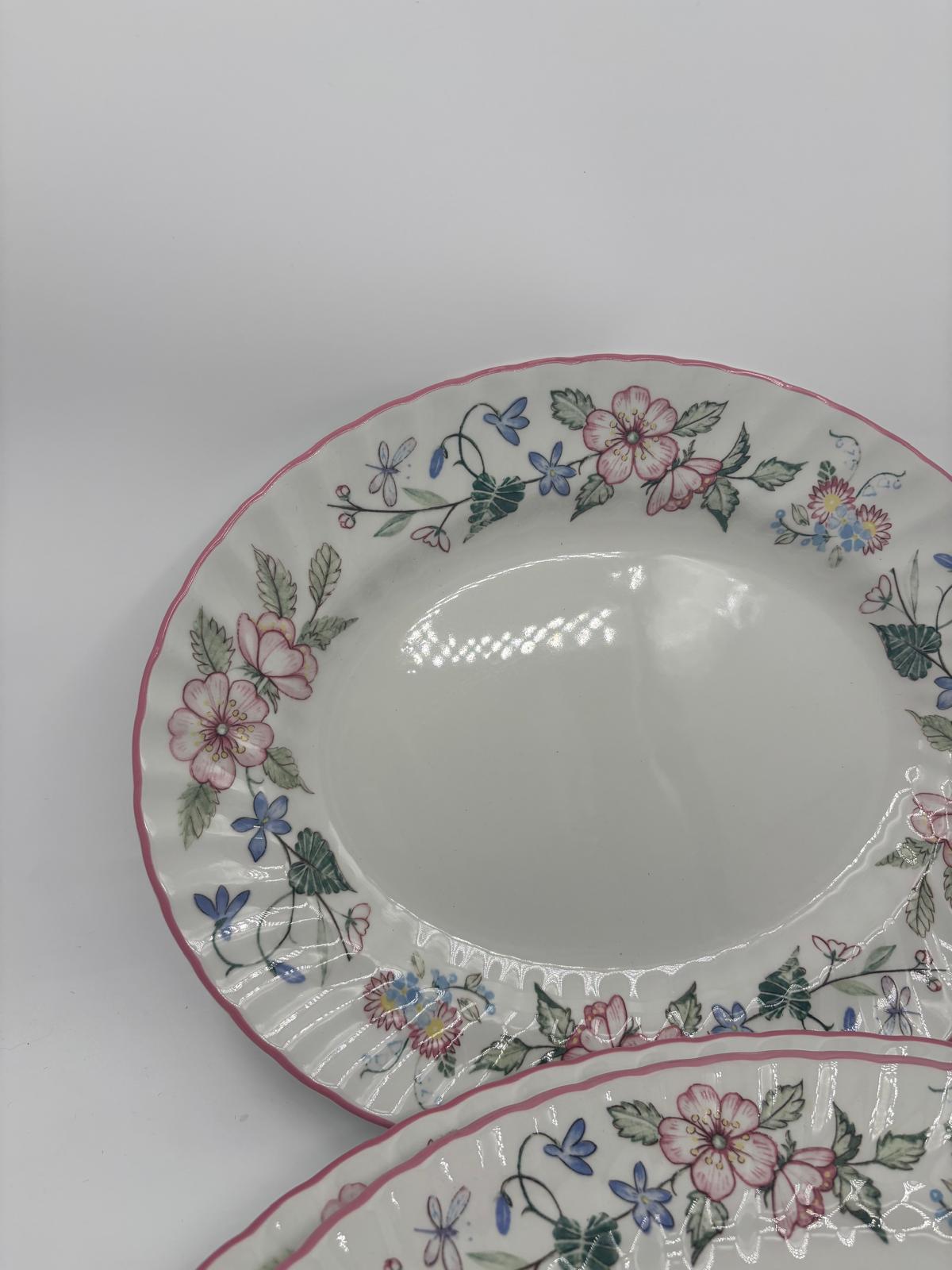 Vintage Teller Set von 3 von Wood und Sons England mit Blumenmuster