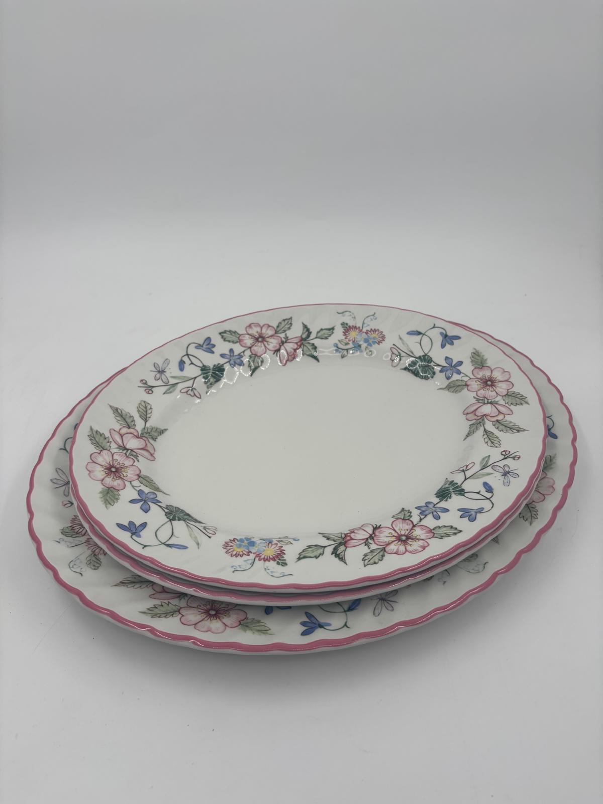 Vintage Teller Set von 3 von Wood und Sons England mit Blumenmuster