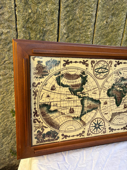 Vintage Tablett mit Weltkarte aus Holz und Keramik, ca. 75x48 cm