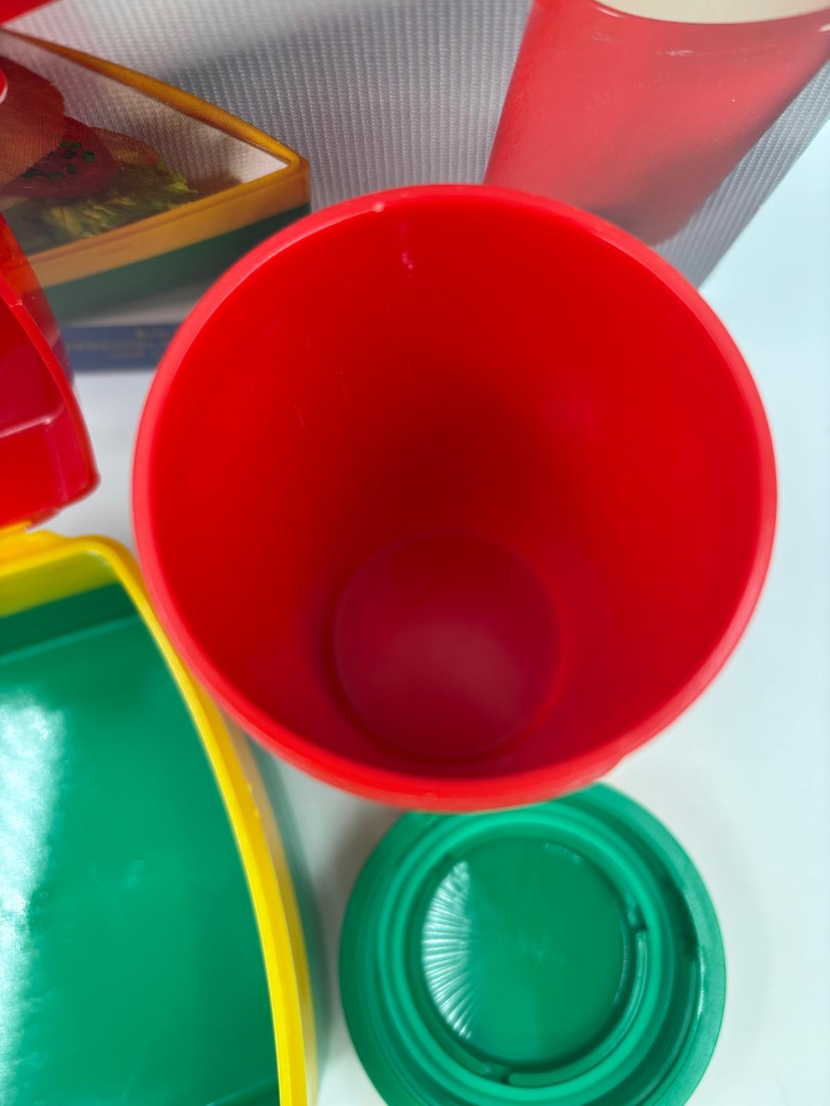 Vintage Pausen-Set Taschler-Set von Tschibo aus Kunststoff mit Dose und Becher originalverpackt