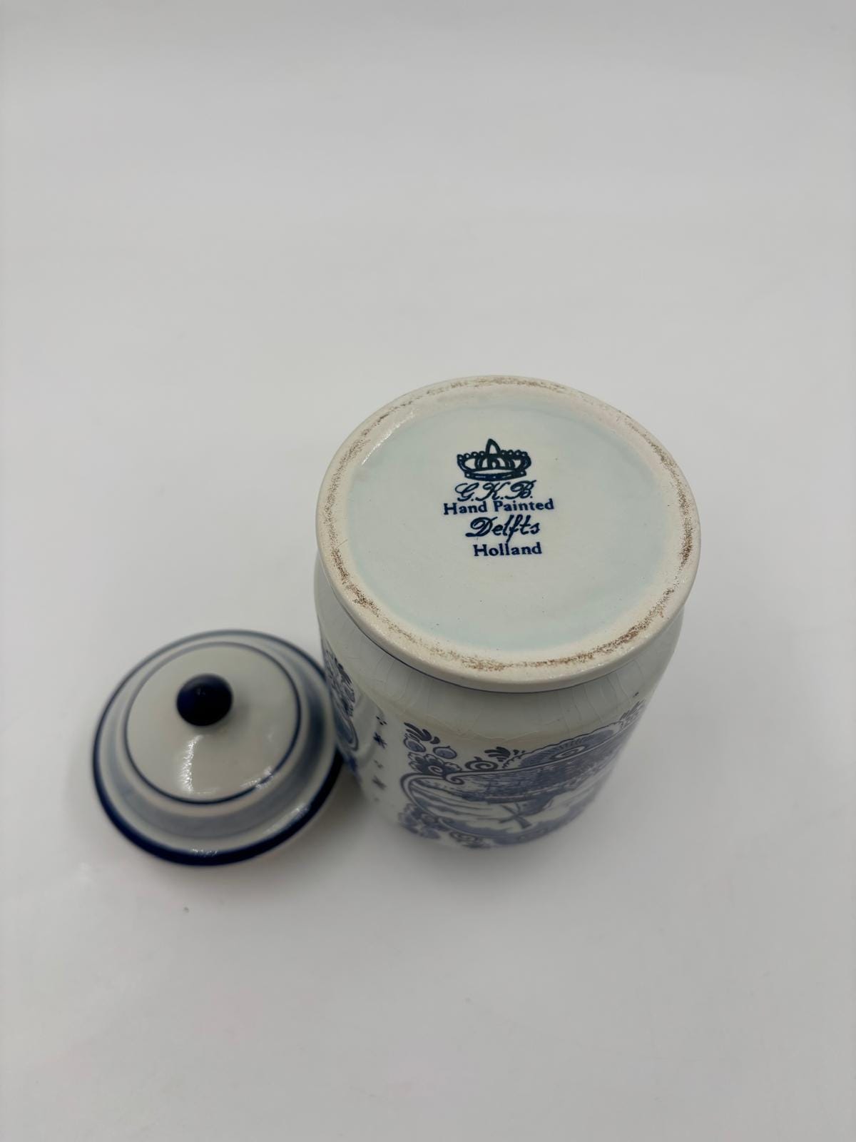 Vintage Dose von GKB Hand Painted Delfts Holland mit Windmühlenmotiv