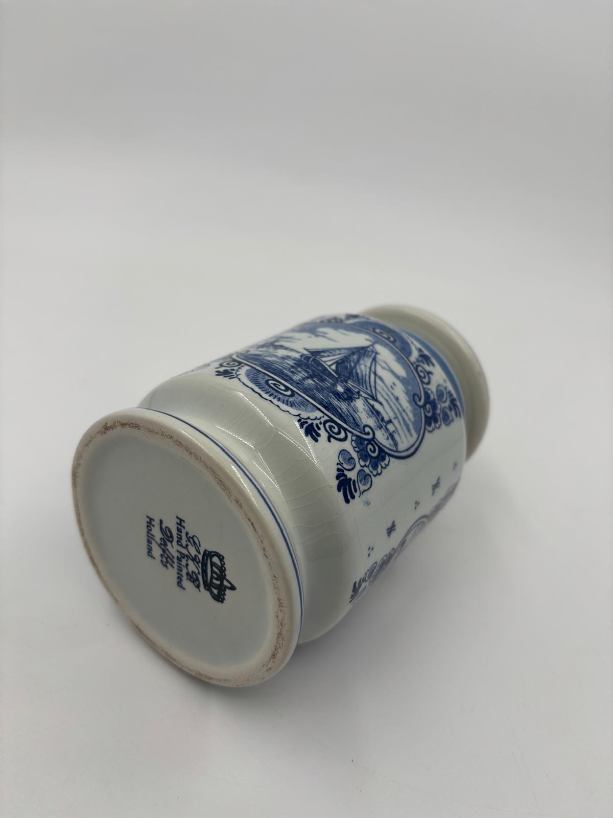 Vintage Dose von GKB Hand Painted Delfts Holland mit Windmühlenmotiv