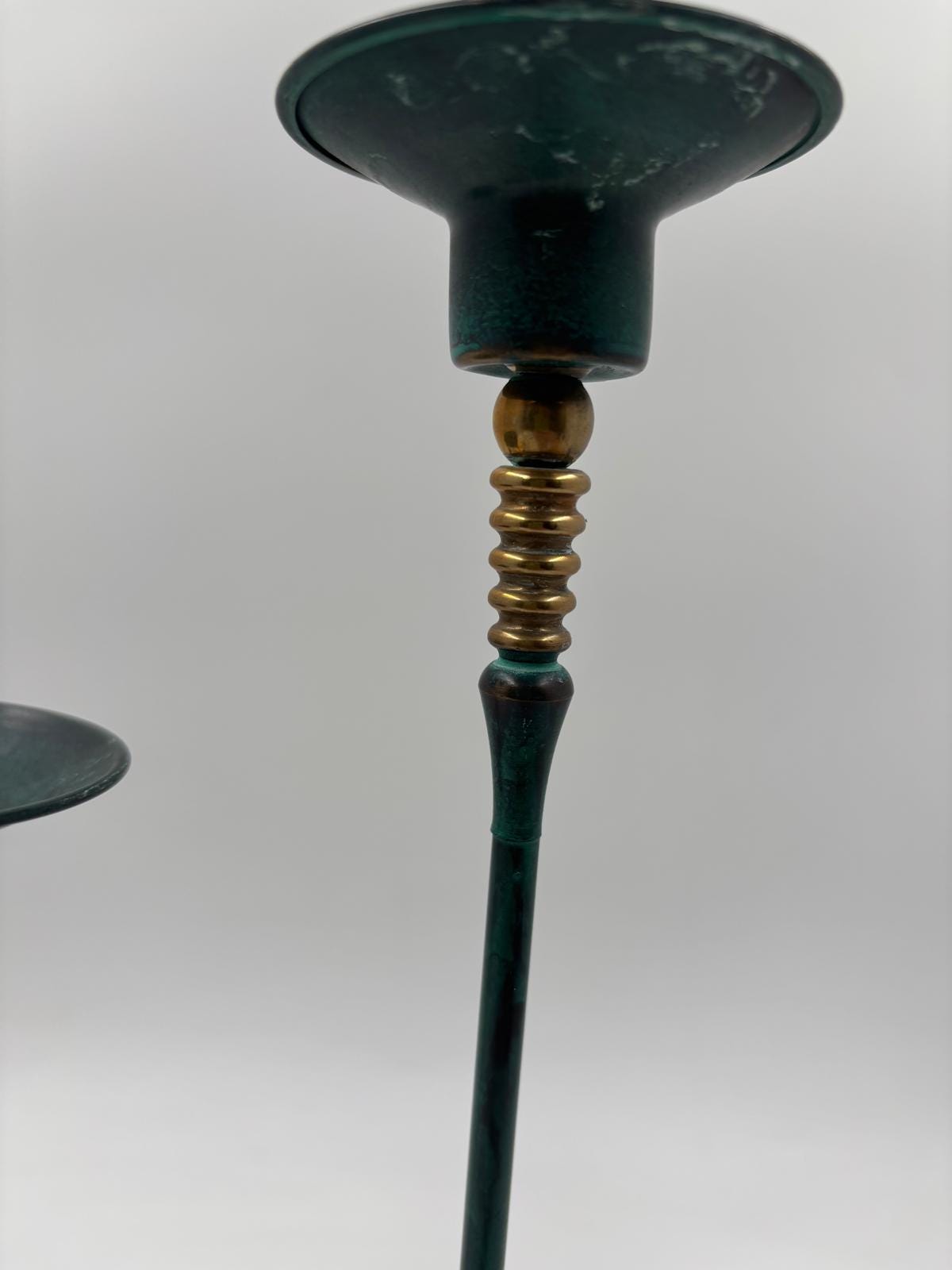 Vintage Kerzenständer Set von 2 von Gilde patiniert grün gold