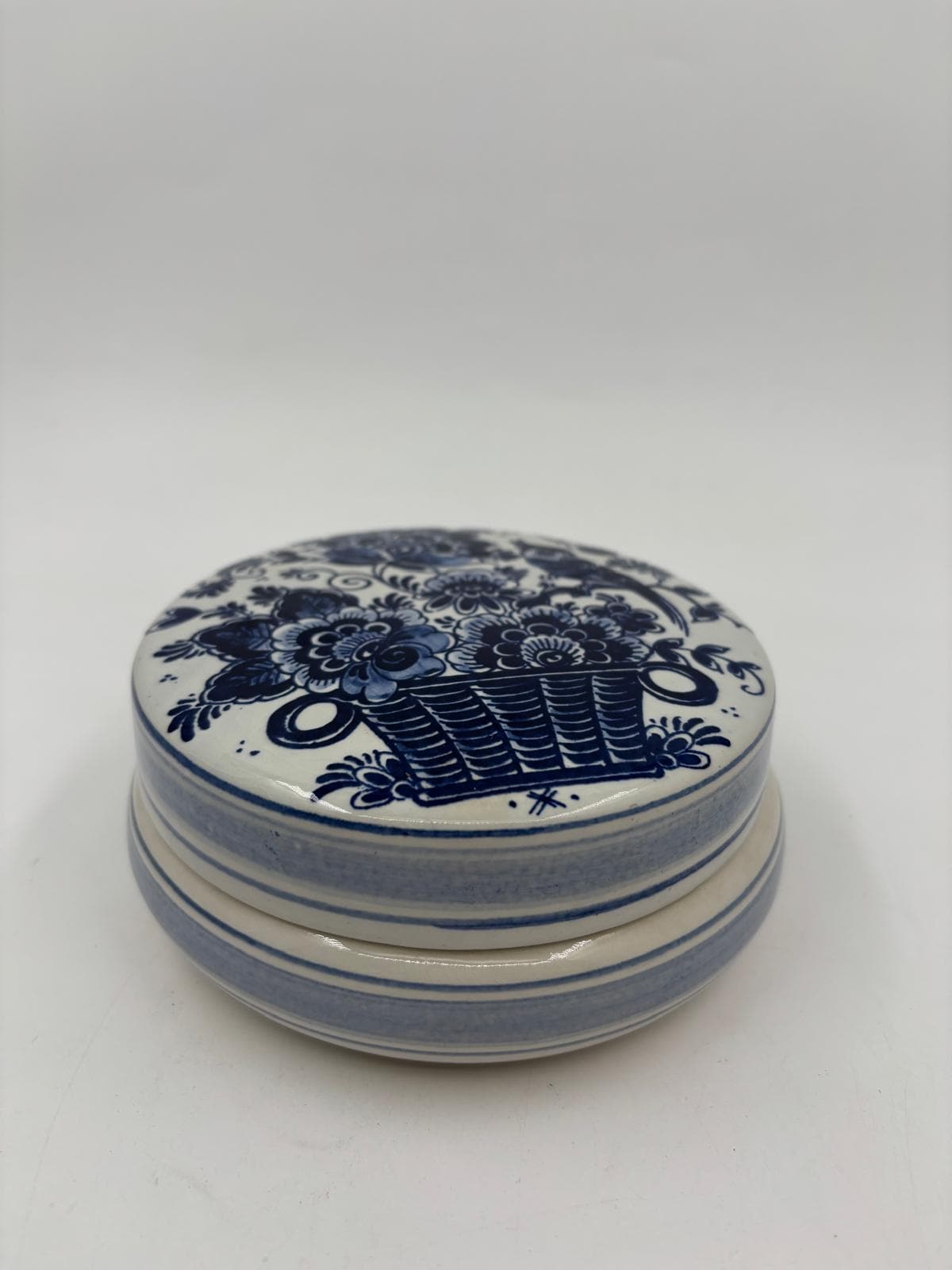 Vintage Dose Delft handbemalt Blau-Weiß von unbekannt für Delft