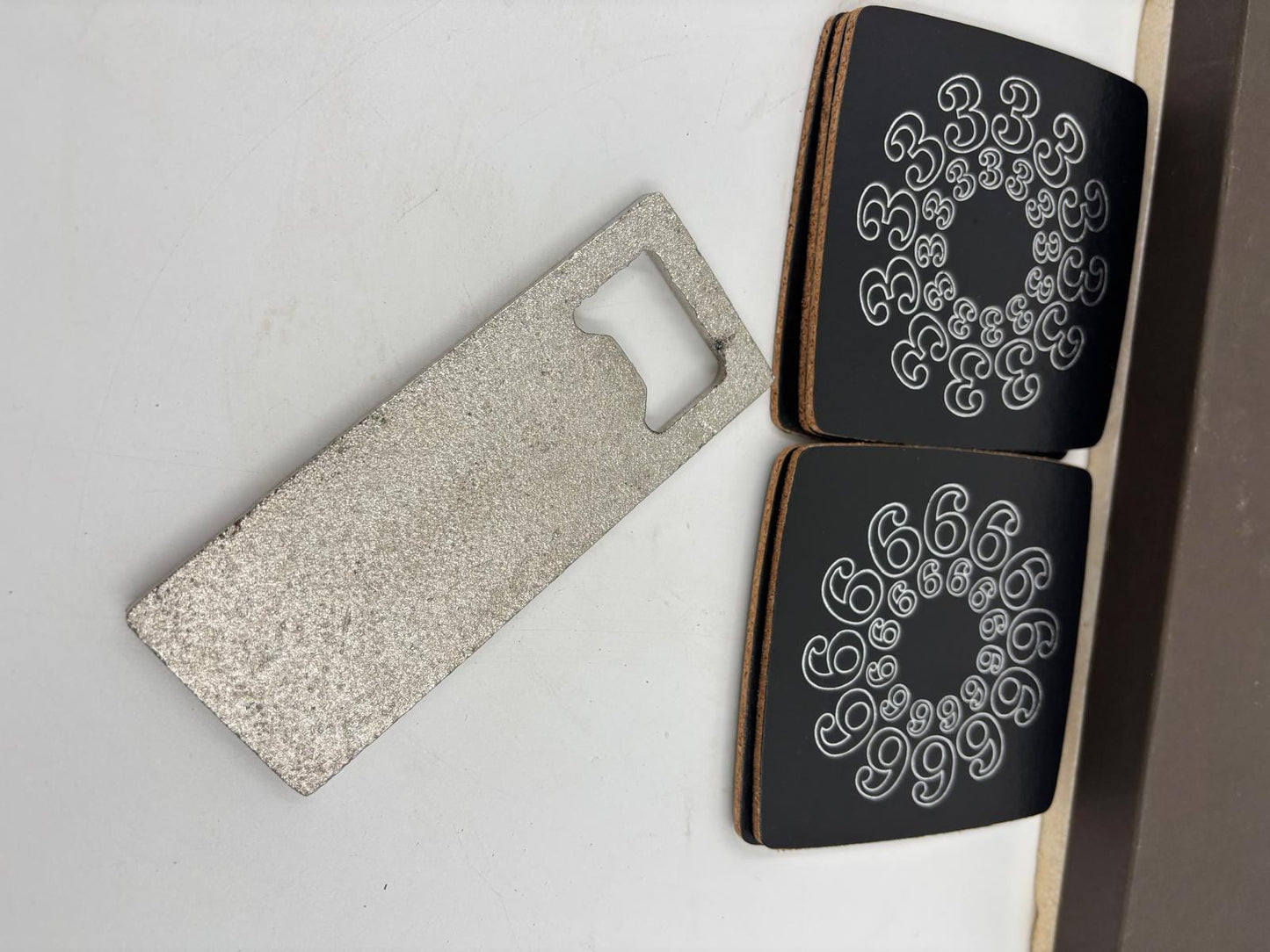 Vintage Geschenk-Set Sparkasse mit Untersetzer und Flaschenöffner