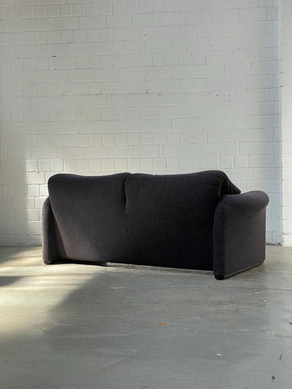 Vintage Sofa Maralunga von Vico Magistretti für Cassina gestreift schwarz anthrazit