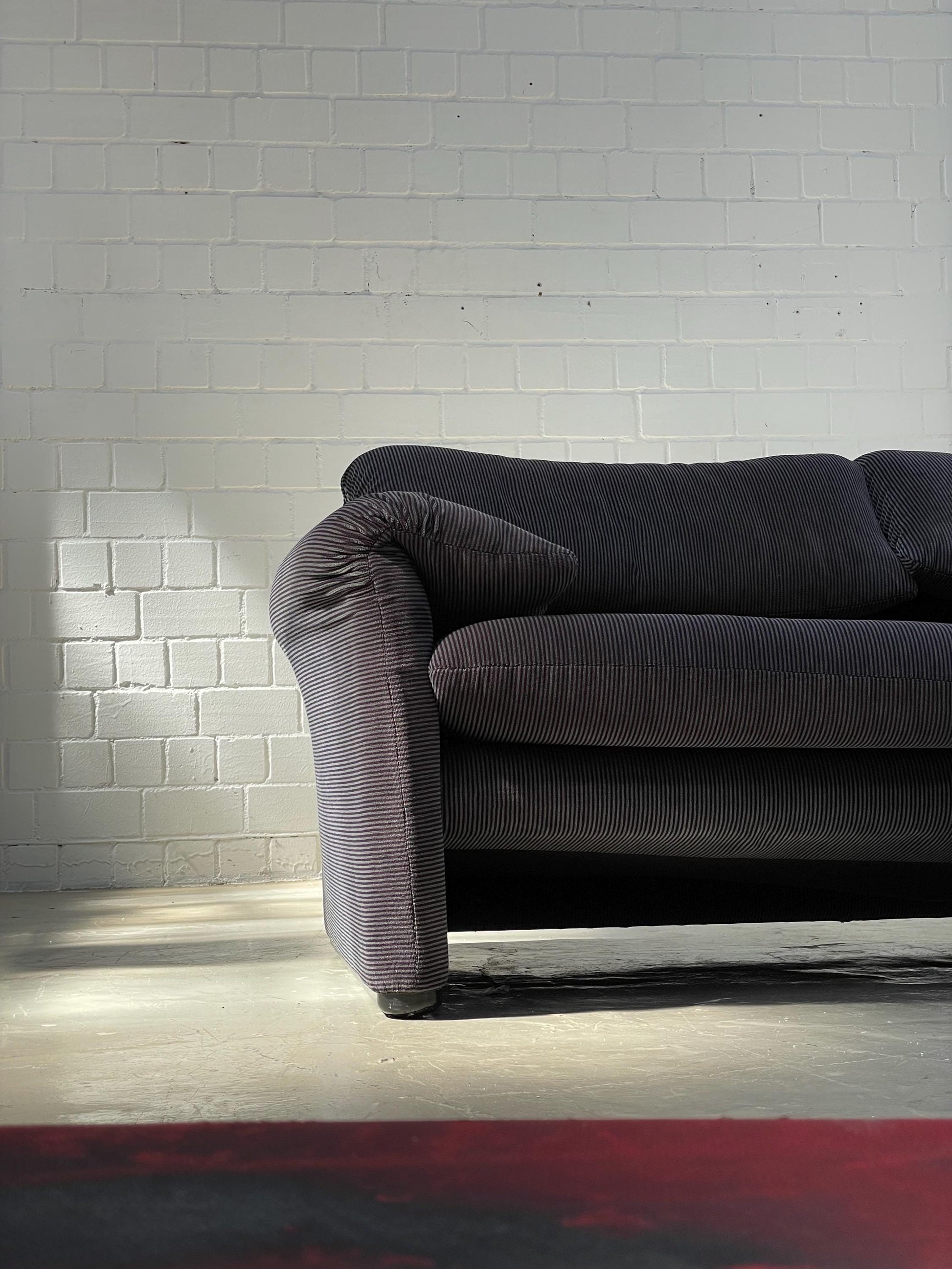 Vintage Sofa Maralunga von Vico Magistretti für Cassina gestreift schwarz anthrazit