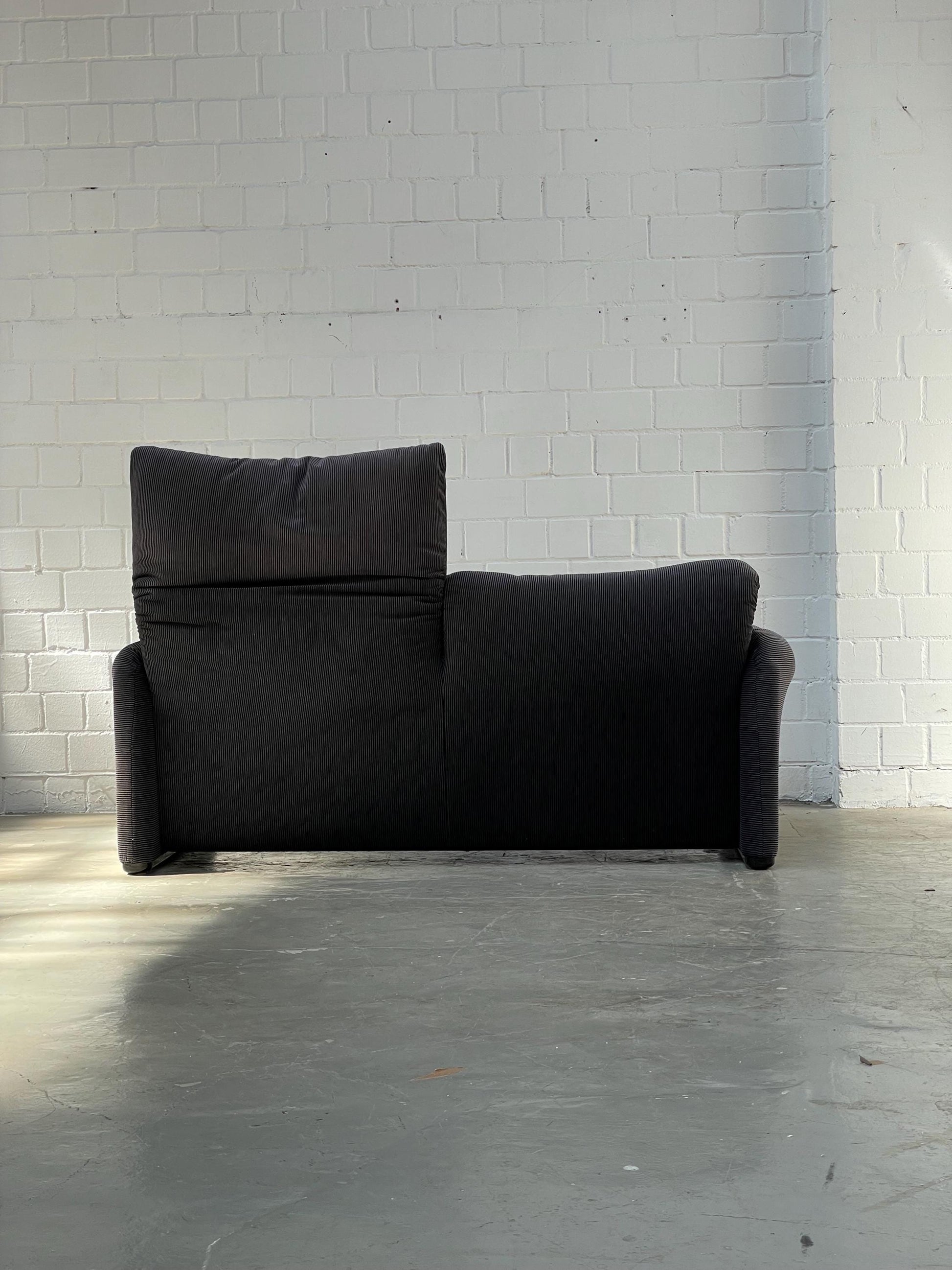 Vintage Sofa Maralunga von Vico Magistretti für Cassina gestreift schwarz anthrazit