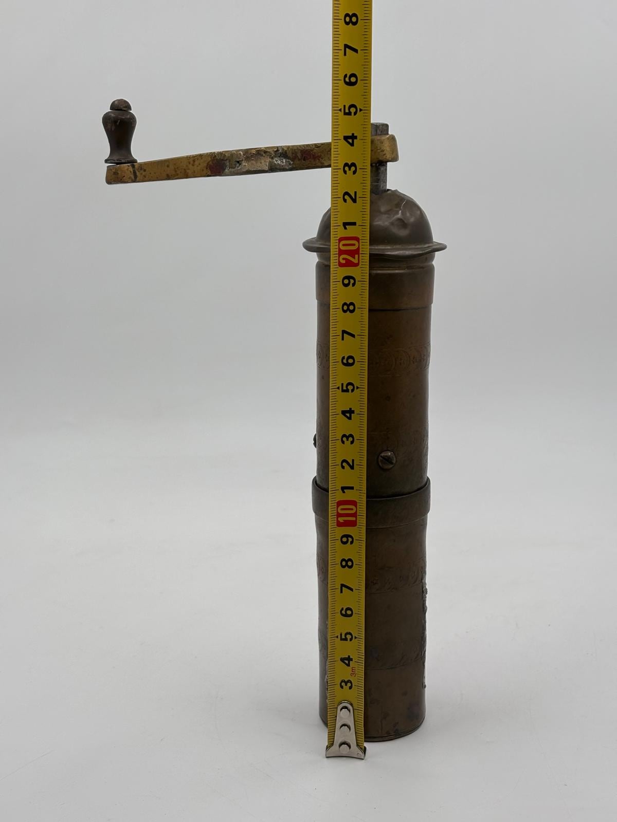 Vintage Kaffeemühle osmanisch Messing mit Mond und Stern stark gebraucht