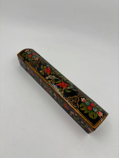 Vintage Dose aus Papiermaché schwarz lackiert mit Blumen und Vögeln