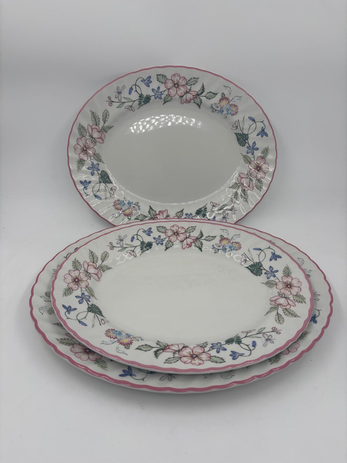 Vintage Teller Set von 3 von Wood und Sons England mit Blumenmuster