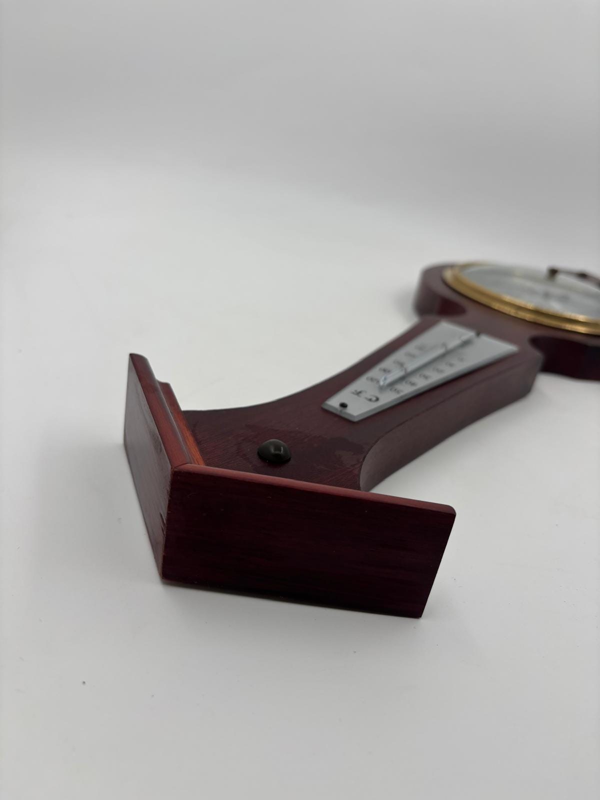 Vintage Wandbarometer mit Thermometer und Uhr aus rötlichem Holz