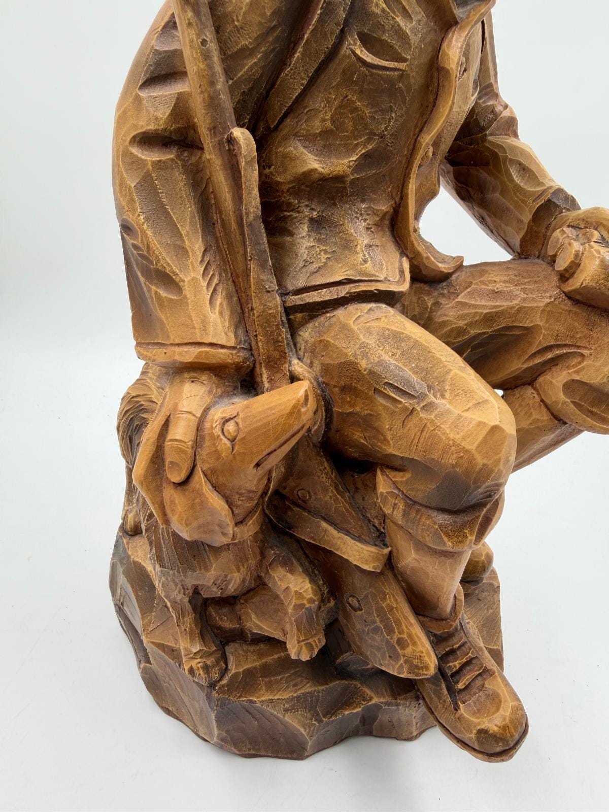 Vintage Holzfigur Bauer mit Korb und Hut handgeschnitzt, groß