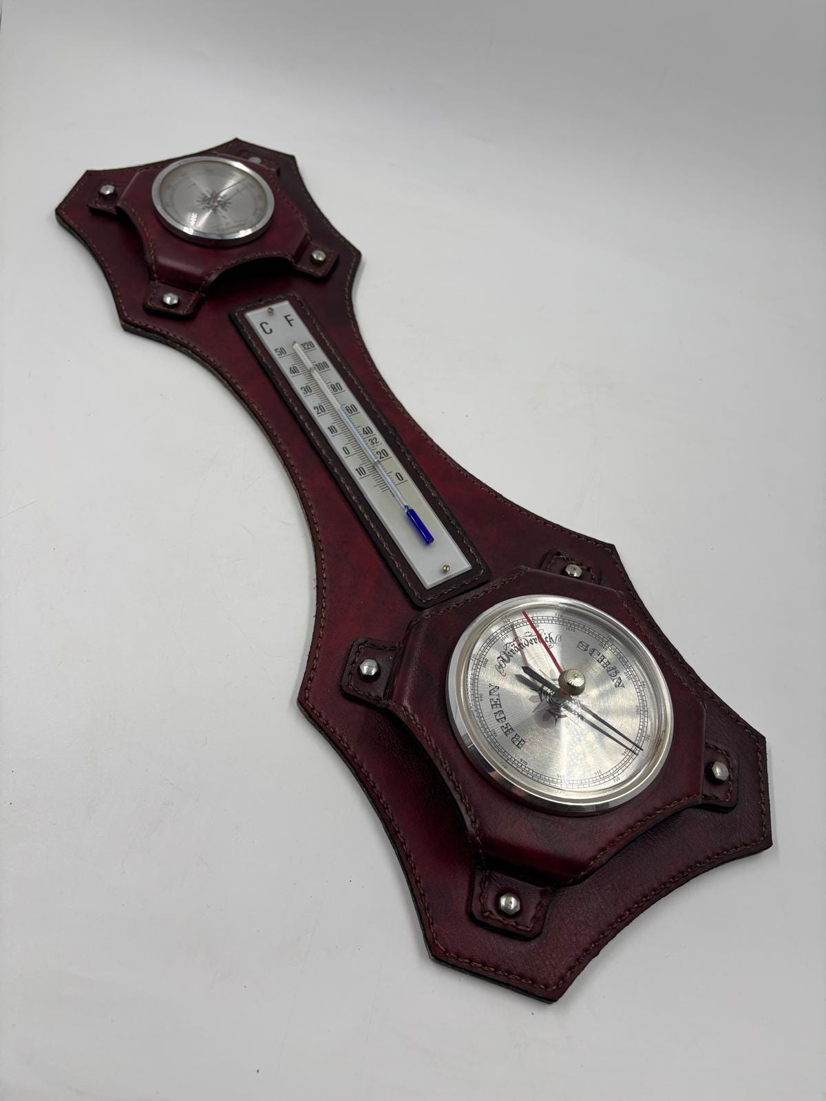 Vintage Wetterstation Barometer von gotischer Look auf Kunstleder