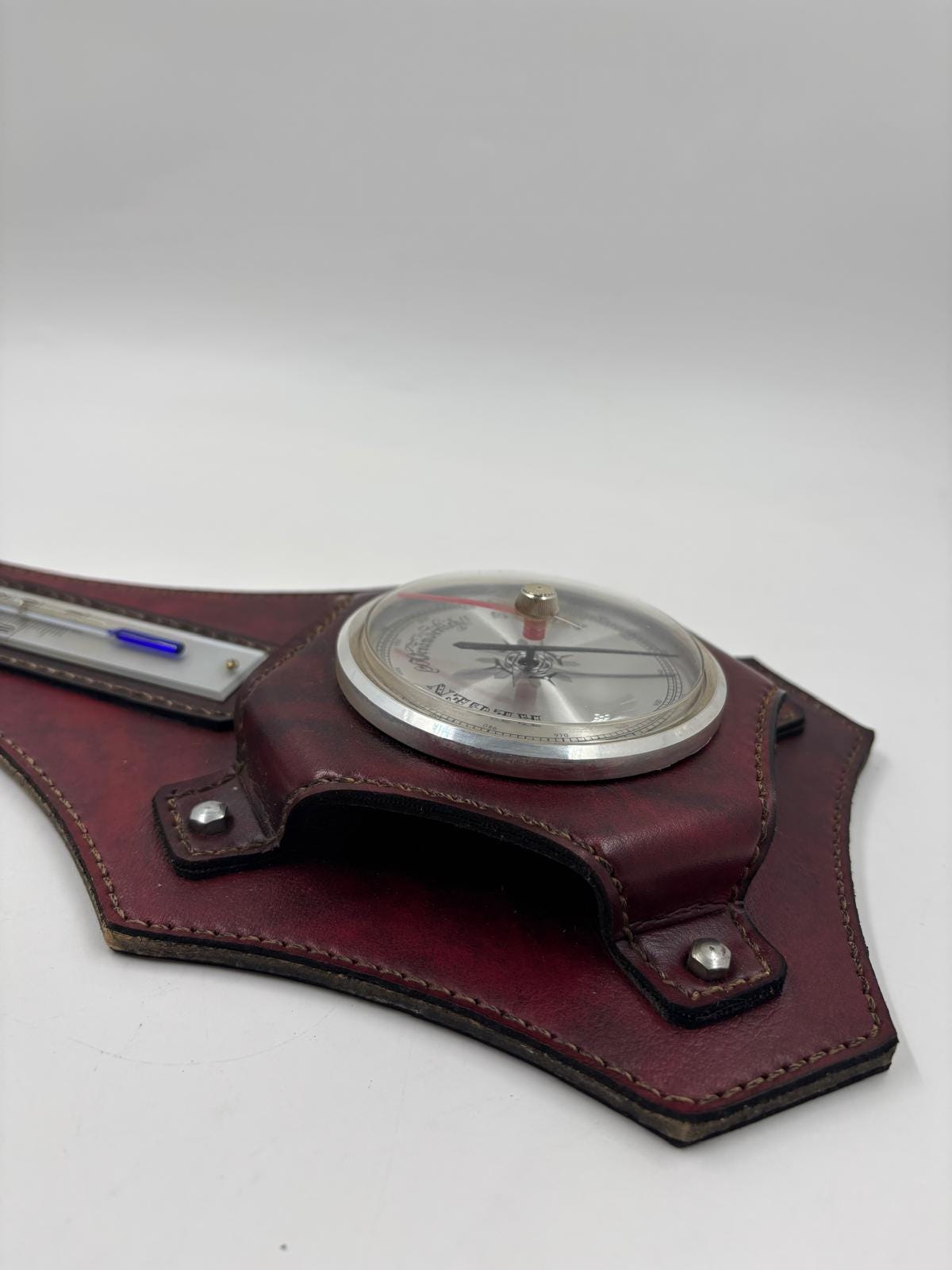 Vintage Wetterstation Barometer von gotischer Look auf Kunstleder