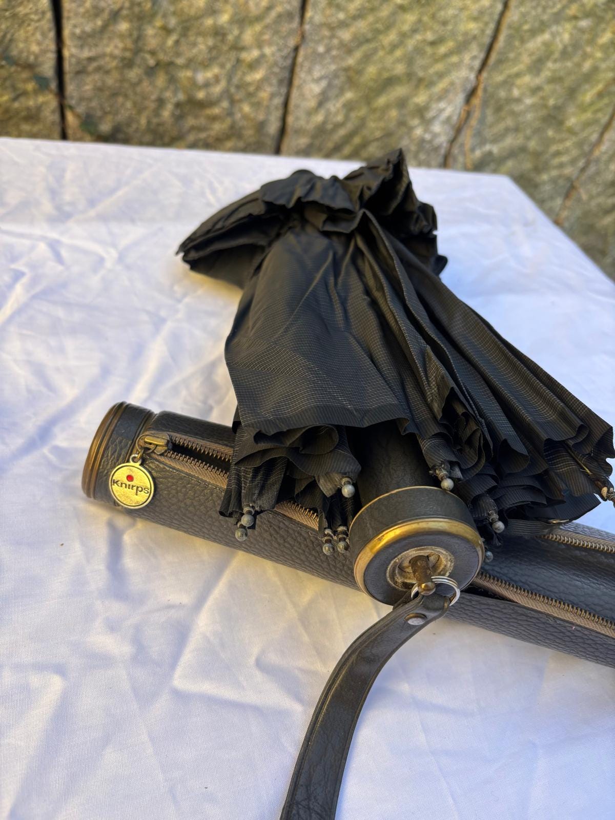 Vintage Sonnenschirm von Knirps schwarz mit Kunstlederhülle