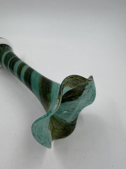 Vintage Vase Murano Glas grün türkis gedrehtes Streifenmuster welliger Rand