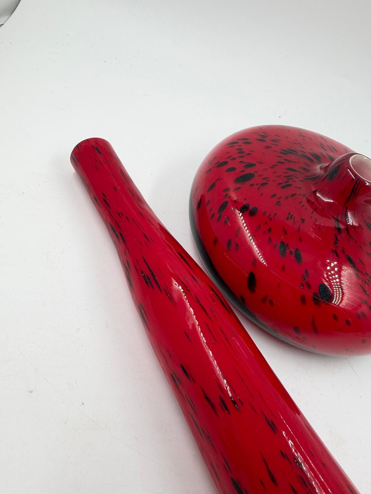 Vintage Vase Set von 2 Murano Glas von Murano Vintage Deko Rot mit schwarzen Akzenten