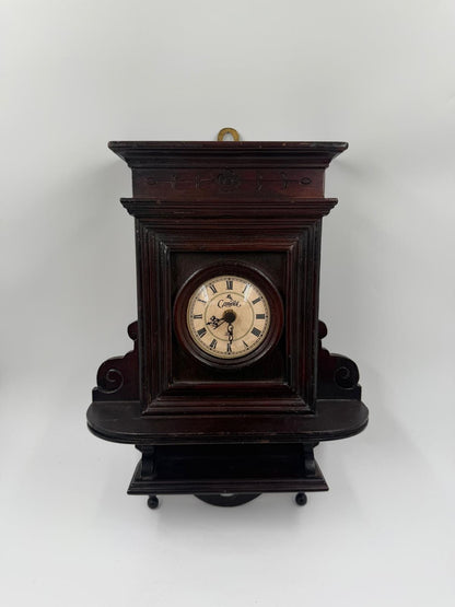 Vintage Wanduhr Camelot Quarz mit römischen Ziffern von Camelot