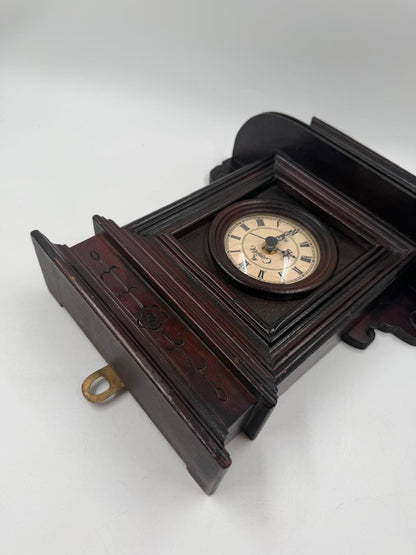 Vintage Wanduhr Camelot Quarz mit römischen Ziffern von Camelot