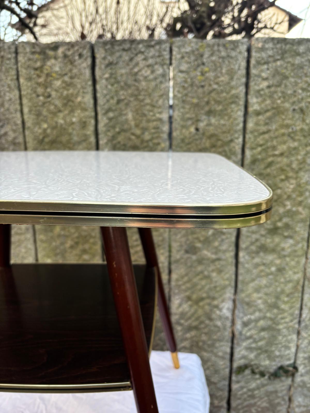 Vintage Beistelltisch Nierentisch drehbare Platte weiß Marmor-Optik von unbekannt