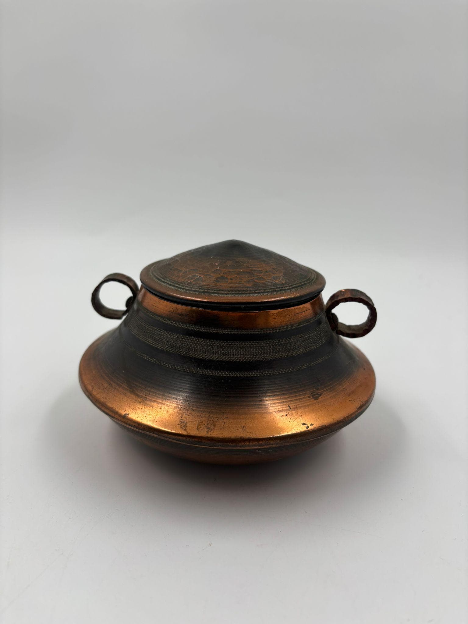 Vintage Schale mit Deckel Kupfer Patina von Pre-Loved