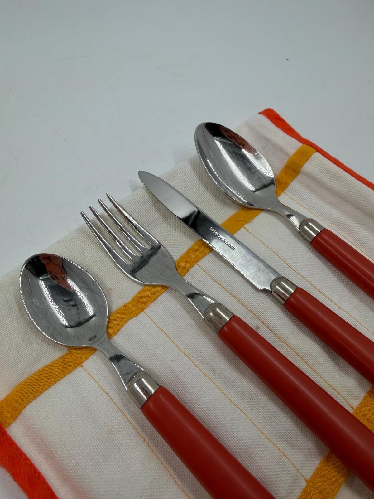 Vintage Besteck Set von Villeroy und Boch orange Griffe mit Stofftasche