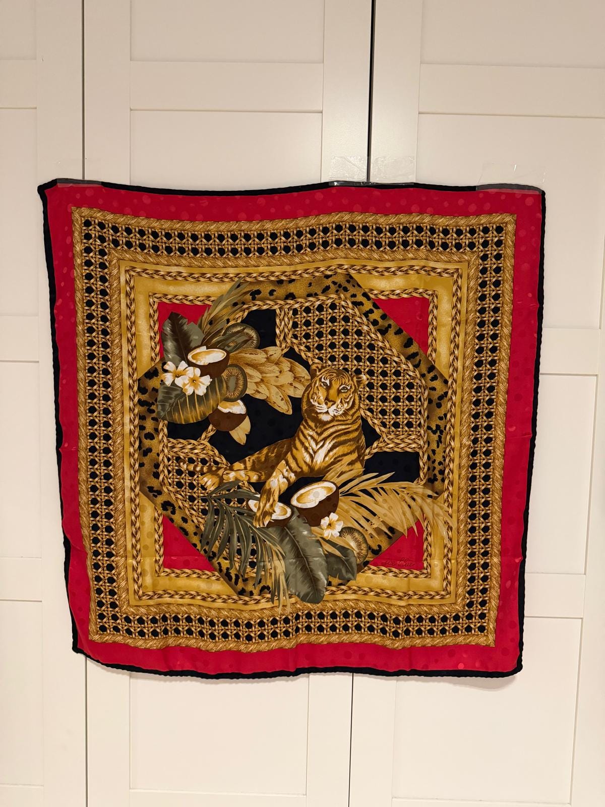 Vintage Seidentuch Lee Blue mit Tiger und Tropenmotiv von Lee Blue