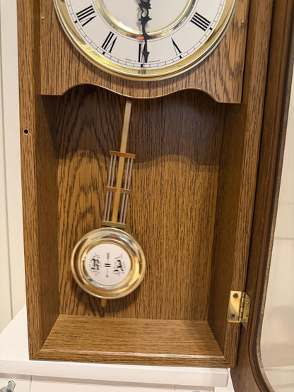 Vintage Wanduhr von Mebus mit Pendel im Holzgehäuse und Glasfront