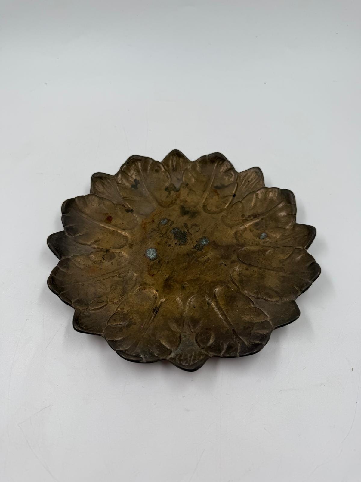 Vintage Schale Blattform Messing mit Patina