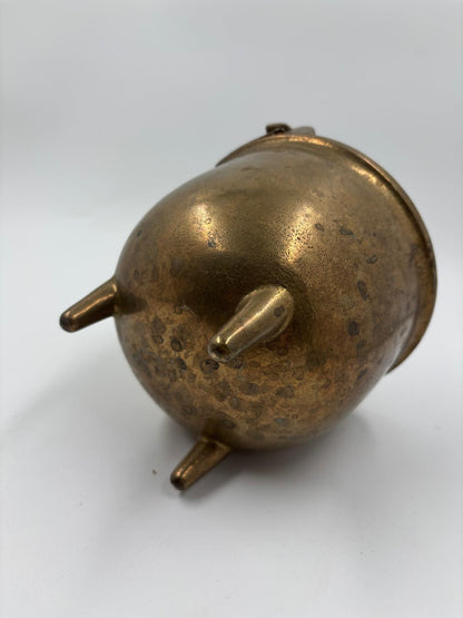 Vintage Kessel aus Messingguss mit starker Patina und Henkel