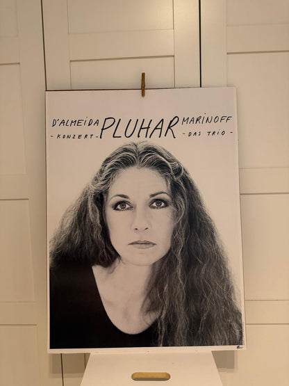 Vintage Konzertposter Erika Pluhar Original 80er Jahre von Erika Pluhar leichte übliche Gebrauchsspuren