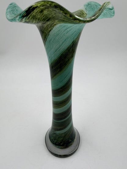 Vintage Vase Murano Glas grün türkis gedrehtes Streifenmuster welliger Rand