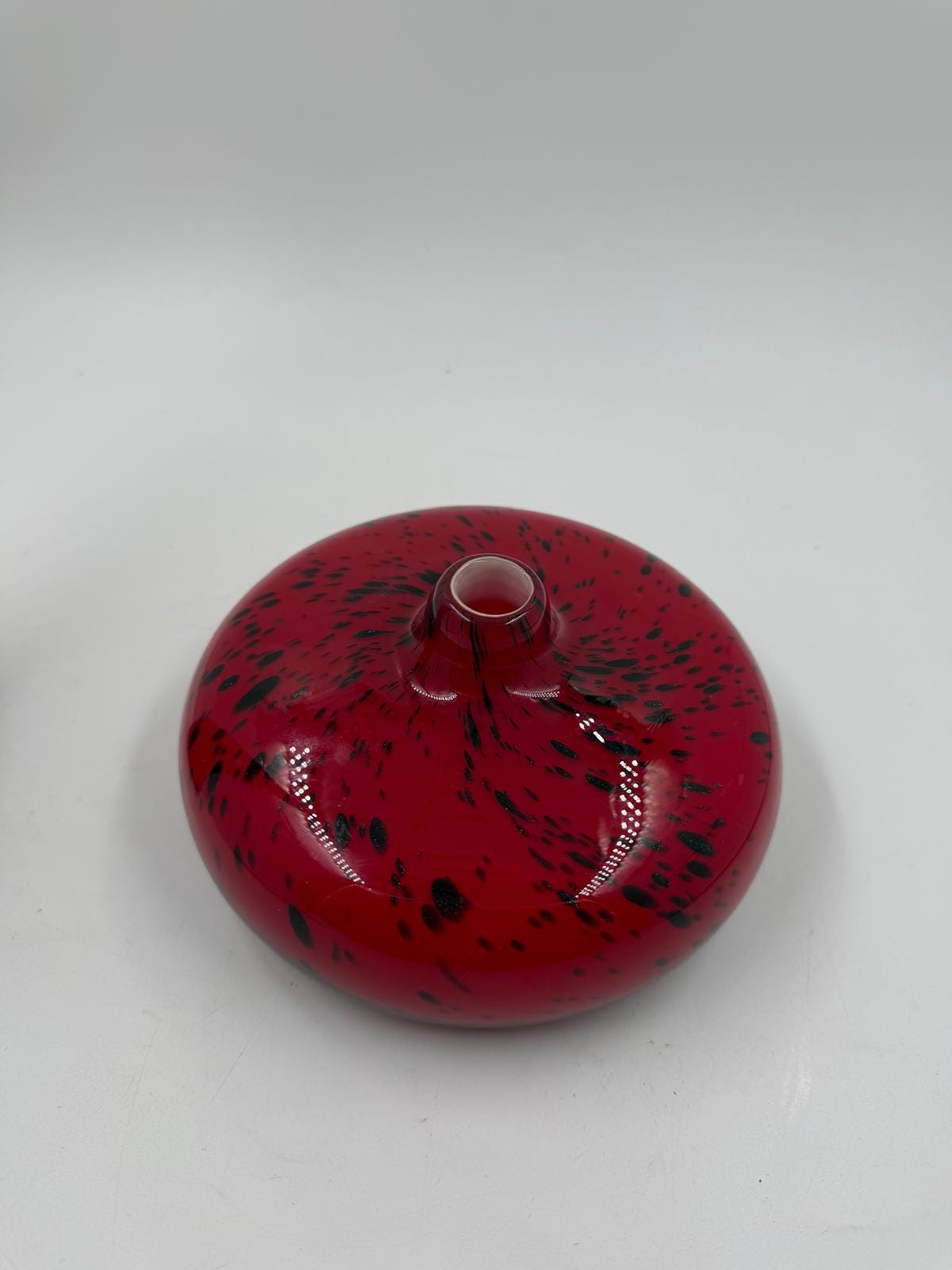 Vintage Vase Set von 2 Murano Glas von Murano Vintage Deko Rot mit schwarzen Akzenten