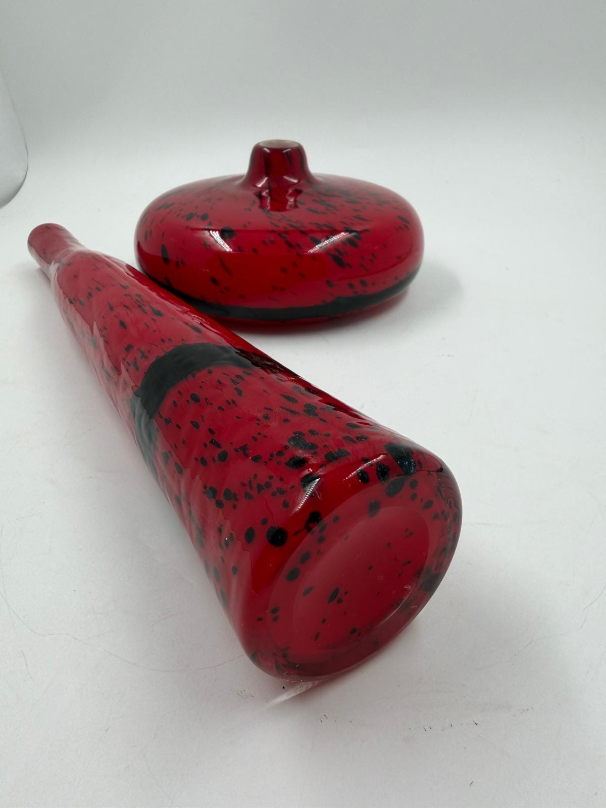 Vintage Vase Set von 2 Murano Glas von Murano Vintage Deko Rot mit schwarzen Akzenten