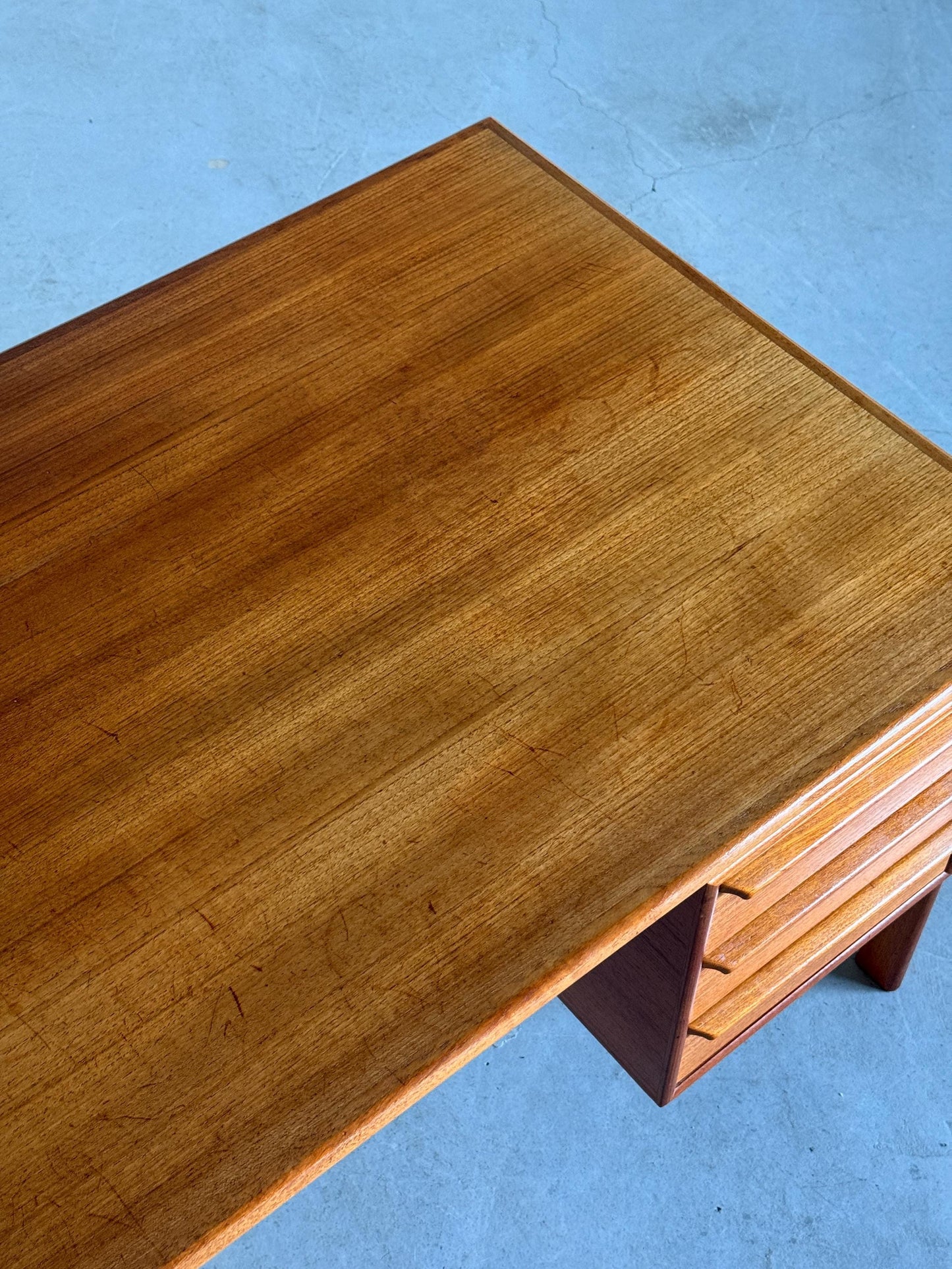 Vintage Schreibtisch von GV Møbler für Dänemark