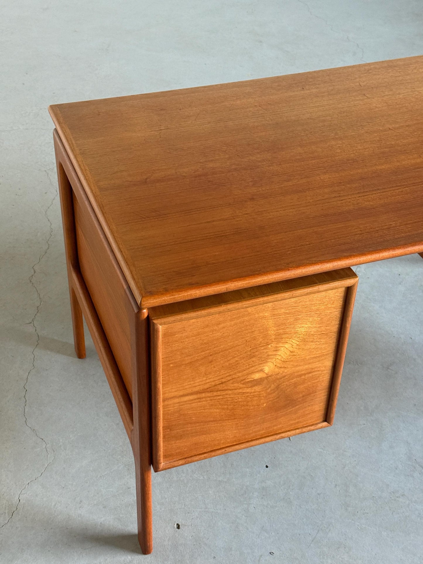 Vintage Schreibtisch von GV Møbler für Dänemark