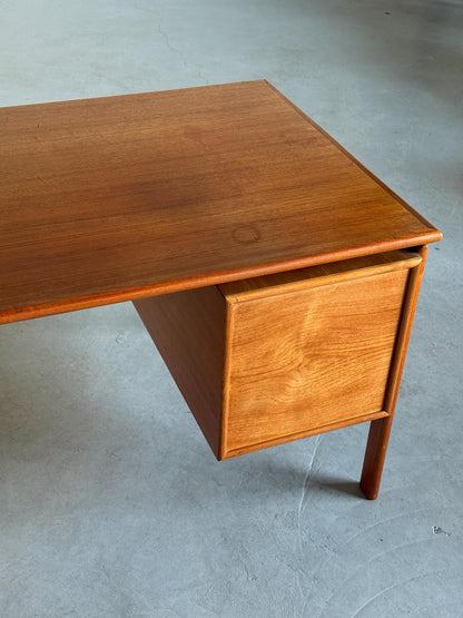 Vintage Schreibtisch von GV Møbler für Dänemark